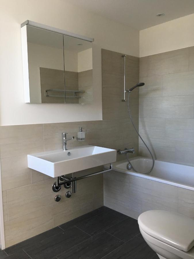 Close To Zuerich Centre And Airport 克洛滕 客房 照片